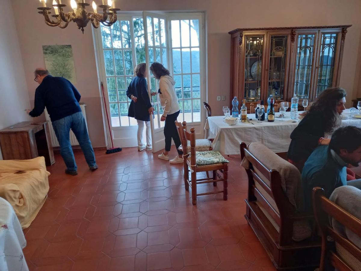 Casa Vacanza Villa Patrizia Follo Alto Exterior foto